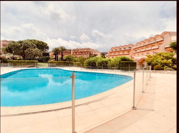 Antibes Secured Parc Velusine With Private Parking, Terrace, Pools And Tennis Courts. المظهر الخارجي الصورة